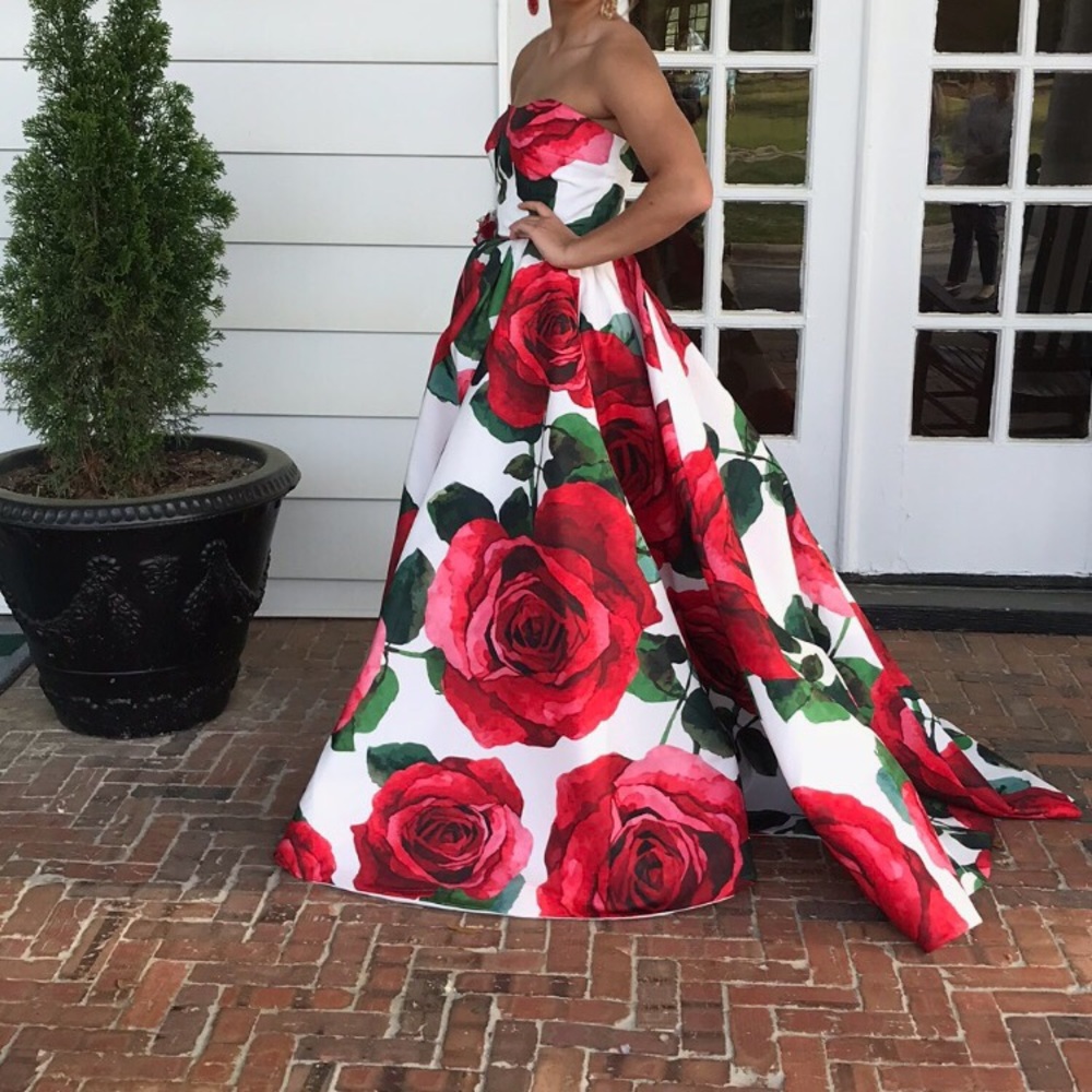 Sherri hill prom dress